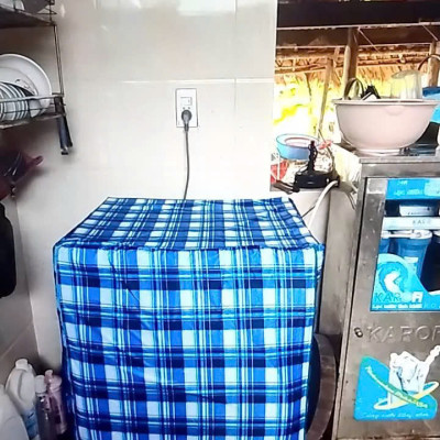 Áo che máy giặt cửa ngang (trước) cho máy từ 6 - 8 kg ,vải dù siêu bền tiện lợi , chống thấm nước , bảo vệ máy giặt dưới mọi thời tiết  giao màu ngẫu nhiên
