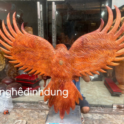 Tượng  con đại  bàng phong thủy cầu tài lộc bằng  gỗ  hương víp 