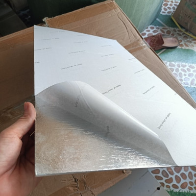 Bộ 5 Tấm Xốp Dán Tường 3D PVC Gỗ Nâu Đỏ 60x30cm Keo Sẵn Dày 2,5mm Cao Cấp, Sang Trọng 