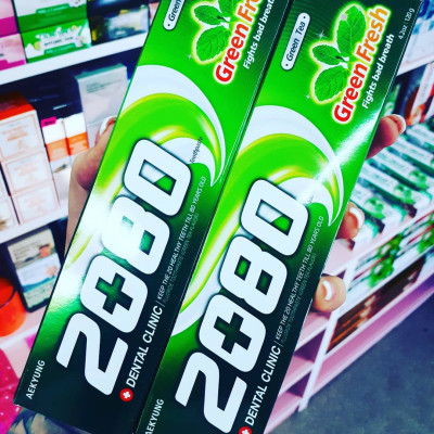 Kem đánh răng giảm nhiệt ngừa hôi miệng Green Fresh Up Hàn Quốc 120g tặng kèm móc khoá 