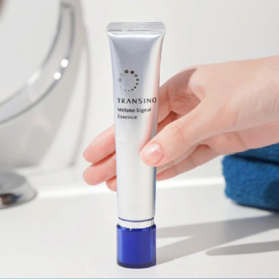 Tinh chất trị nám Transino Whitening Essence EX II