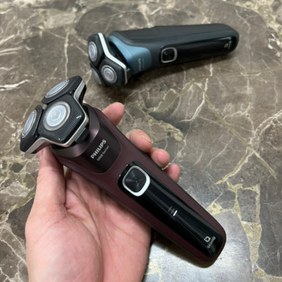 Máy cạo râu khô và ướt cao cấp thương hiệu Philips SkinIQ S5831/01 và S5832/01 45 lưỡi cắt SteelPrecision tự mài - Hàng Chính Hãng