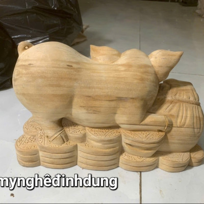 Tượng con heo ( lợn ) phong thủy cầu tài lộc bằng gỗ ngọc am thơm nức kt 30x19x15cm 
