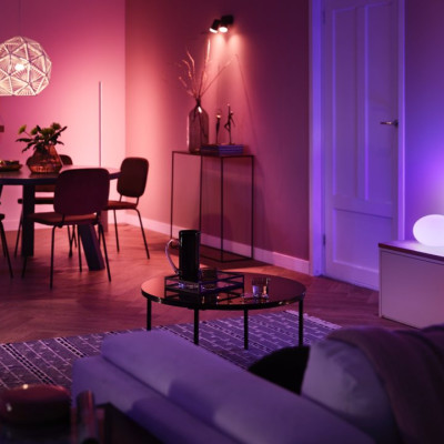 Bóng đèn thông minh RGB Philips Hue White and Color Ambiance E27 9W - Hàng chính hãng