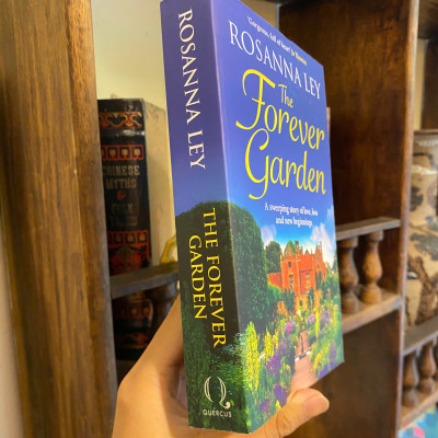 Sách - The Forever Garden by Rosanna Ley | Contemporary Fiction / Ngoại văn Nhập khẩu