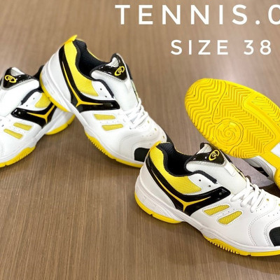 Giày Tennis Nam Và Nữ Mới