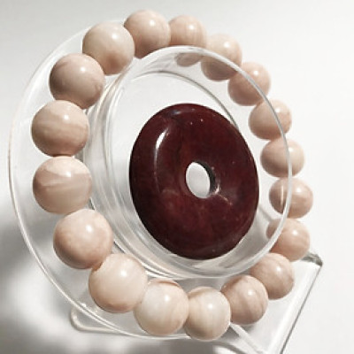 Vòng tay chuỗi hạt màu hồng phấn cho người mệnh Thổ và Hỏa trẻ trung ( nhiều size hạt)