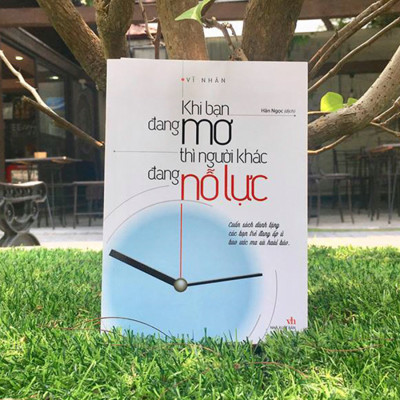 Bookset: Vươn Lên Để Tiến Đến Thành Công