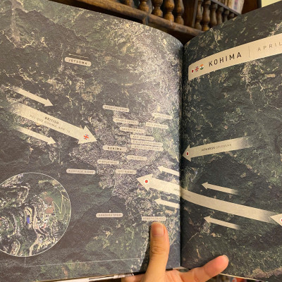 Sách - World War II from Above: A History in Maps and Satellite Photographs by Julian Thompson