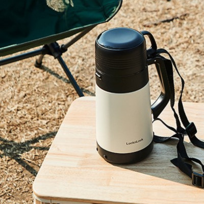 Bình giữ nhiệt LocknLock Easy Outdoor Vacuum Bottle LHC1485 - Có nắp sử dụng được như cốc và dây đeo vai - 1.8L - Hàng chính hãng