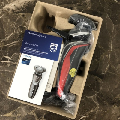 Máy cạo râu khô và ướt cao cấp thương hiệu Philips S5390/12 - Hàng Nhập Khẩu