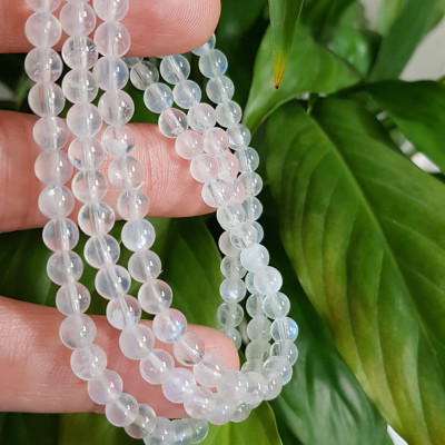 Vòng tay nữ moon vip quấn 3 vòng trắng ánh xanh nhẹ size hạt 5mm hợp nữ mệnh kim mệnh thuỷ đeo đẹp may mắn tốt sức khỏe công việc ạ