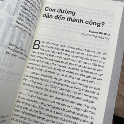 NHỮNG KẺ XUẤT CHÚNG - Malcolm Gladwell – Diệu Ngọc dịch - Alphabooks -Nhà Xuất Bản Thế Giới 