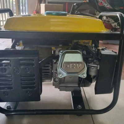 Máy phát điện gia đình 4 thì 1.8kw, máy giật tay