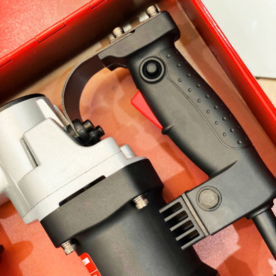 Đục bê tông Kynko Kyntec KT24 chính hãng siêu khỏe mũi KT24 - 35