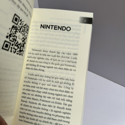 CUỘC CHƠI QUYỀN LỰC VÀ SỰ XÂM NHẬP CỦA THẾ GIỚI ẢO  - Những Gã Khổng Lồ Truyền Thông Qua Góc Nhìn Kinh Tế Chính Trị - Randy Nichols - Nguyễn Tiến Hòa dịch - Lyceum - NXB Đà Nẵng