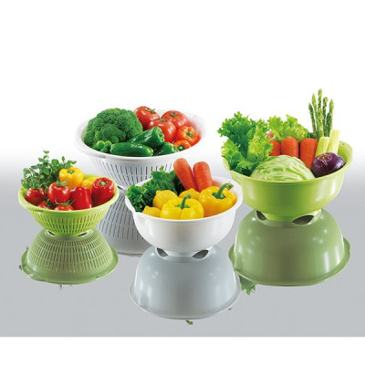 Rổ nhựa tròn Sanada Seiko 3.6L, thiết kế thẳng đứng với nhiều lỗ tròn thoáng khí xung quanh giúp rau củ không bị úng nước - nội địa Nhật Bản