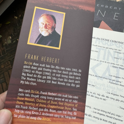 Combo Tiểu Thuyết Khoa Học Giả Tưởng best-seller: XỨ CÁT - DUNE PHẦN 1 + CỨU TINH XỨ CÁT - DUNE PHẦN 2 - Frank Herbert - Nhã Nam – NXB Hội Nhà Văn