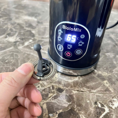 Máy tạo bọt sữa, cà phê, ca cao New Digital 5 trong 1 chuyên nghiệp thương hiệu Mỹ Biolomix BMF102E - Hàng chính hãng (BẢO HÀNH 1 NĂM)