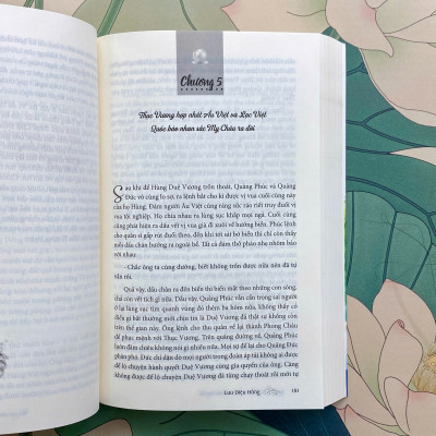 Sách - Huyền sử Trân Châu huyết