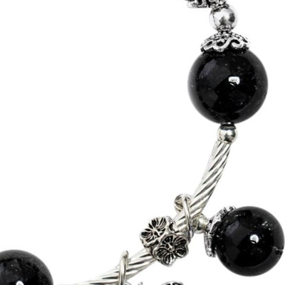 Vòng Tay Thạch Anh Tóc Đen Charm Ong Ngọc Quý Gemstones VT111