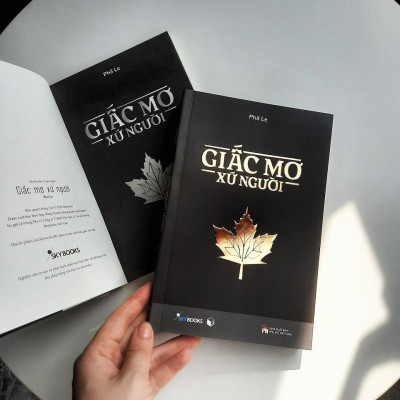 Sách - Giấc Mơ Xứ Người - Phil Le - AZ Việt Nam
