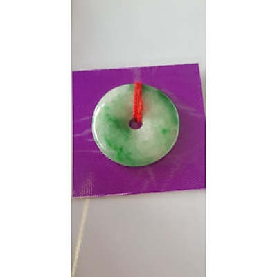 Mặt dây chuyền Đồng Điếu Đồng Tiền Mới AA Đẹp Đá Ngọc cẩm thạch tự nhiênMàu xanh lý trắng đậu bóng đẹp Size 28mm x dầy 5mmNữ bọc vàng đeo tốt may mắn đẹp sang ạ