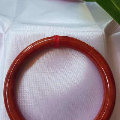 Vòng Tay Phong Thủy mới Đá Cẩm Thạch Đỏ Đẹp 60mm x cọng 8mm màu đỏ cam nhẹ đều đẹp nữ mệnh hỏa mệnh thổ 58kg - 70kg đeo hợp đẹp ạ