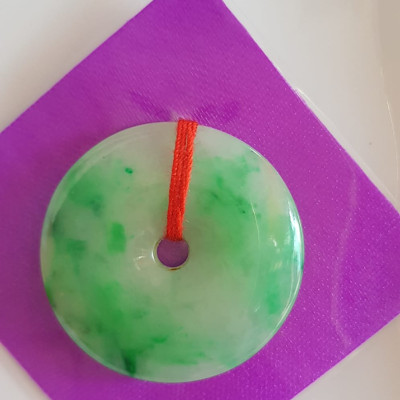 Mặt dây chuyền Đồng Điếu A Đẹp  Đá Ngọc cẩm thạch tự nhiên trắng xanh lý đều đẹp  Size 32mm x dầy 6mm Nữ bọc vàng đeo đẹp sang may mắn tài lộc ạ