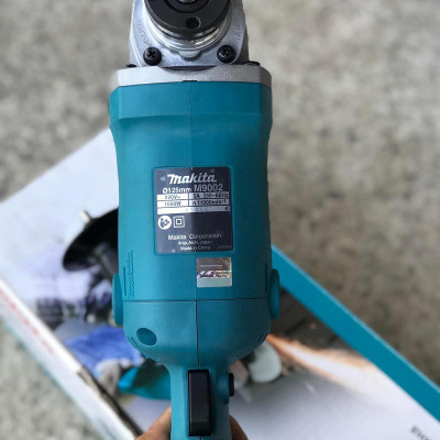 MÁY MÀI GÓC 1050W 125MM MAKITA M9002B - HÀNG CHÍNH HÃNG