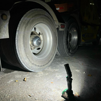 Đèn làm việc không dây dùng pin 21V DEKTON M21 - D360LM -HÀNG CHÍNH HÃNG