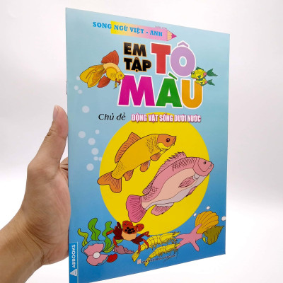 Em Tập Tô Màu - Chủ Đề: Động Vật Sống Dưới Nước