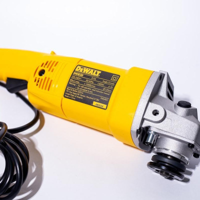 MÁY MÀI ĐIỆN CẦM TAY 125MM-1.400W DEWALT DW830-B1- HÀNG CHÍNH HÃNG