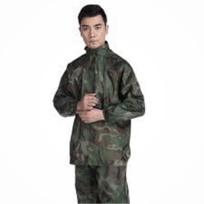 Áo mưa bộ người lớn  cho nam và nữ   size 2XL  ( dưới 65kg  ) , màu sắc rằn ri  sang trọng ,  vải dù chống thấm nước , sản phẩm  có túi đựng  nhỏ gọn dùng đi mưa  vô cùng tiện lợi