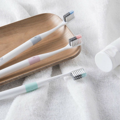 Bộ 4 Bàn chải đánh răng DR-BEI