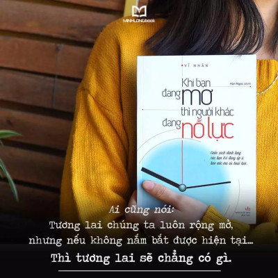 Combo: Khi Bạn Đang Mơ Thì Người Khác Đang Nỗ Lực + Nói Nhiều Không Bằng Nói Đúng