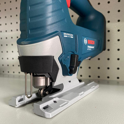 THÂN MÁY CƯA LỌNG DÙNG PIN 18V BOSCH GST 185-LI (SOLO) - HÀNG CHÍNH HÃNG