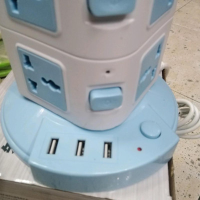 Ổ điện đa năng 3 tầng, có 12 lỗ cắm và 3 cổng usb, có công tắc bật tắt mỗi tầng, thích hợp mọi loại phích cắm khác nhau - Hàng chính hãng