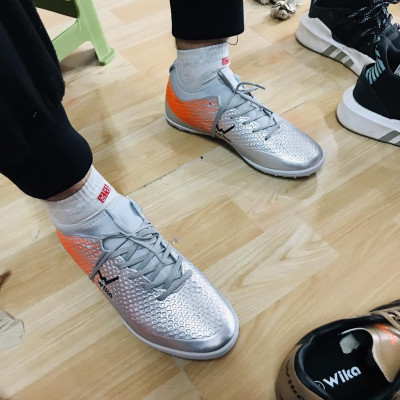 Đôi giày cao cấp thể thao bóng đá, Giày Wika Flash Xám  đá bóng sân cỏ nhân tạo Full box hót hót