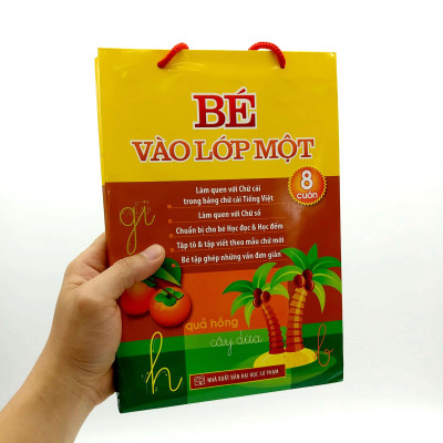 Bé vào lớp một ( Bộ túi 8 cuốn) - Tái Bản