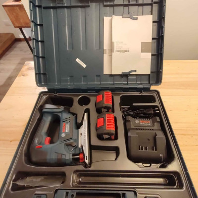 MÁY CƯA LỌNG DÙNG PIN 18V BOSCH GST 18V-LI (SOLO) - HÀNG CHÍNH HÃNG