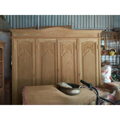 Tủ Quần Áo Gỗ Gụ