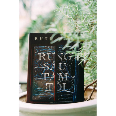 Sách Rừng sâu tăm tối - Nhã Nam - BẢN QUYỀN