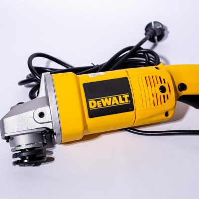 MÁY MÀI ĐIỆN CẦM TAY 125MM-1.400W DEWALT DW830-B1- HÀNG CHÍNH HÃNG