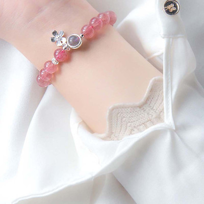 Vòng tay đá thạch anh dâu charm hoa 5 cánh mệnh hỏa, thổ - Ngọc Quý Gemstones