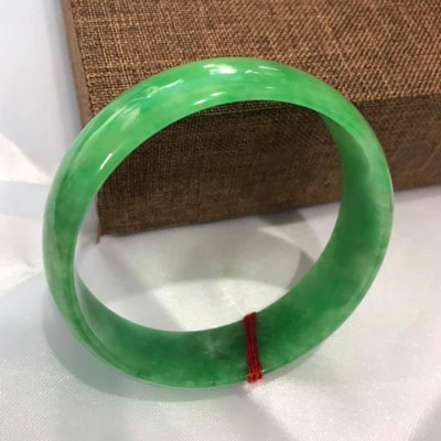 VÒNG TAY NỮ BẢN HẸ LÝ 52  ĐÁ MÃ NÃO XANH NGỌC  NỮ  TRÊN 50KG ĐẾN 57KG ĐEO ĐẸP Ạ