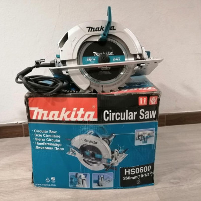 MÁY CƯA ĐĨA 260MM 2000W MAKITA HS0600 - HÀNG CHÍNH HÃNG