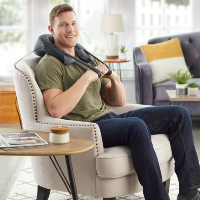 Đai massage USA cổ vai gáy Shiatsu kèm nhiệt hồng ngoại HoMedics NMS-377 nhập khẩu chính hãng USA