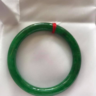  CHIẾC VÒNG CẨM THẠCH S THỦY ĐẸP 50 MÀU XANH NGỌC ĐẬM ĐẸP NỮ MỆNH HỎA MỘC THỦY 47kg đến 56kg Đeo