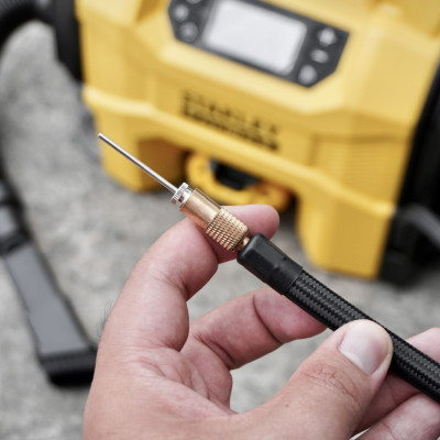 Máy bơm hơi đa năng dùng pin kèm tính năng thổi và hút bụi hiệu STANLEY Model SXVI02001-3 trong 1- HÀNG CHÍNH HÃNG